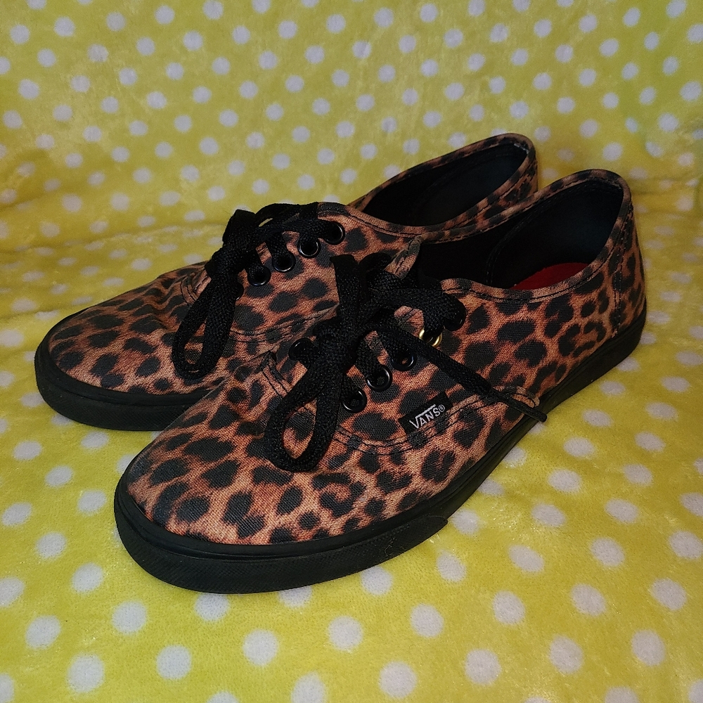 Vans Authentic Womens Size 7 Leopard/Cheetah